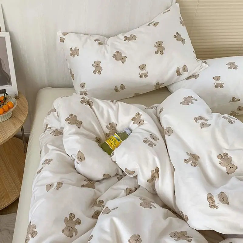 Vintage Bear Cute Polyester Bedding Set with Bed Sheet