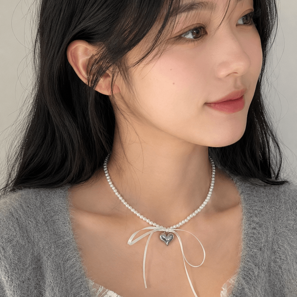 Kawaiies Collection - Jewelry - Kawaii Pearl Bow Metallic Heart Necklace