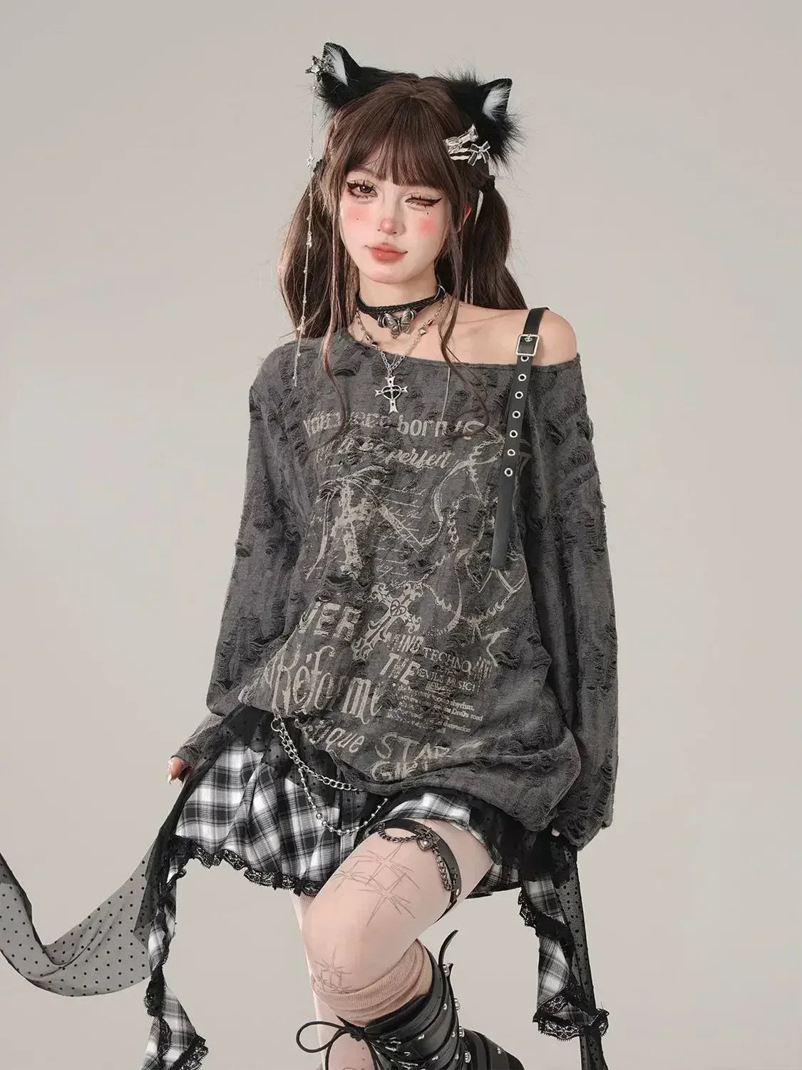 Gothic Graphic Off-Shoulder Buckle Long Sleeve Beige Gray Tee