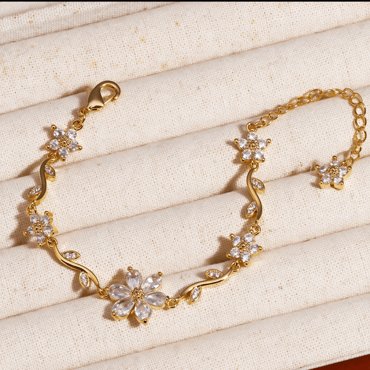 Kawaiies Collection - Jewelry - Sweetheart Blossom Floral Charm Bracelet