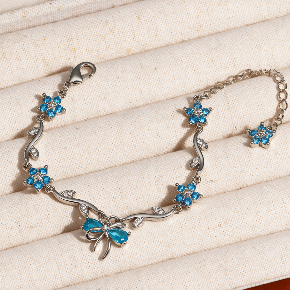 Sweetheart Bowknot Floral Bracelet