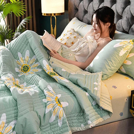 kawaiies-softtoys-plushies-kawaii-plush-Kawaii Green Daisy-Print Polyester Quilt Blanket Home Decor 