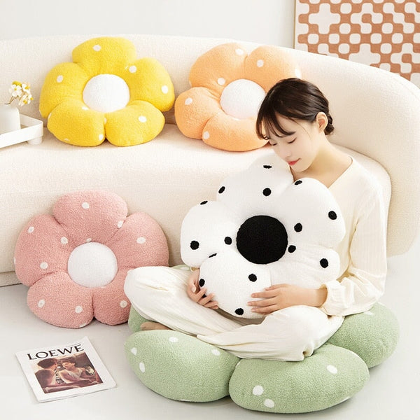 https://www.kawaiies.com/cdn/shop/products/kawaiies-plushies-plush-softtoy-dotted-pastel-flower-cushions-new-cushions-741801_grande.jpg?v=1677437796