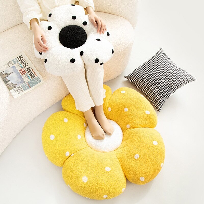Dotted Pastel Flower Cushions - Kawaiies - Adorable - Cute - Plushies - Plush - Kawaii