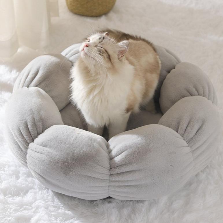 Flower Shaped Cat Bed - Kawaiies - Adorable - Cute - Plushies - Plush - Kawaii